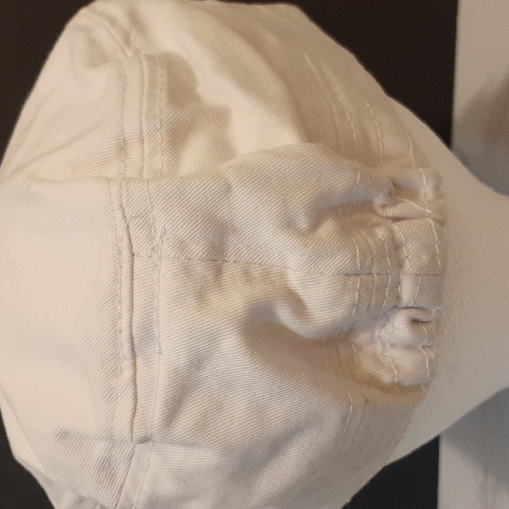 Ladies hat - Picture 3 of 8